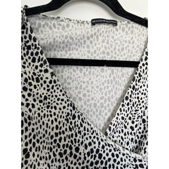 Brandy Melville Animal Print Short Sleeve Crop Wrap Top White/Black Women's XS-S - Picture 2 of 4